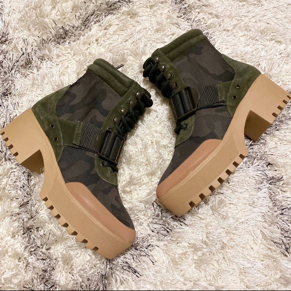 Steve Madden Grady booties